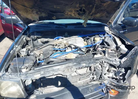 1998 Toyota Tacoma Base V6 из США, поврежденный, VIN 4TAWN72N3WZ098566